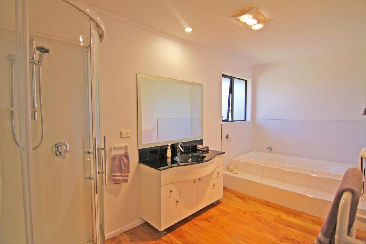 Stash Palace Holiday Apartment ハンマー・スプリングス エクステリア 写真